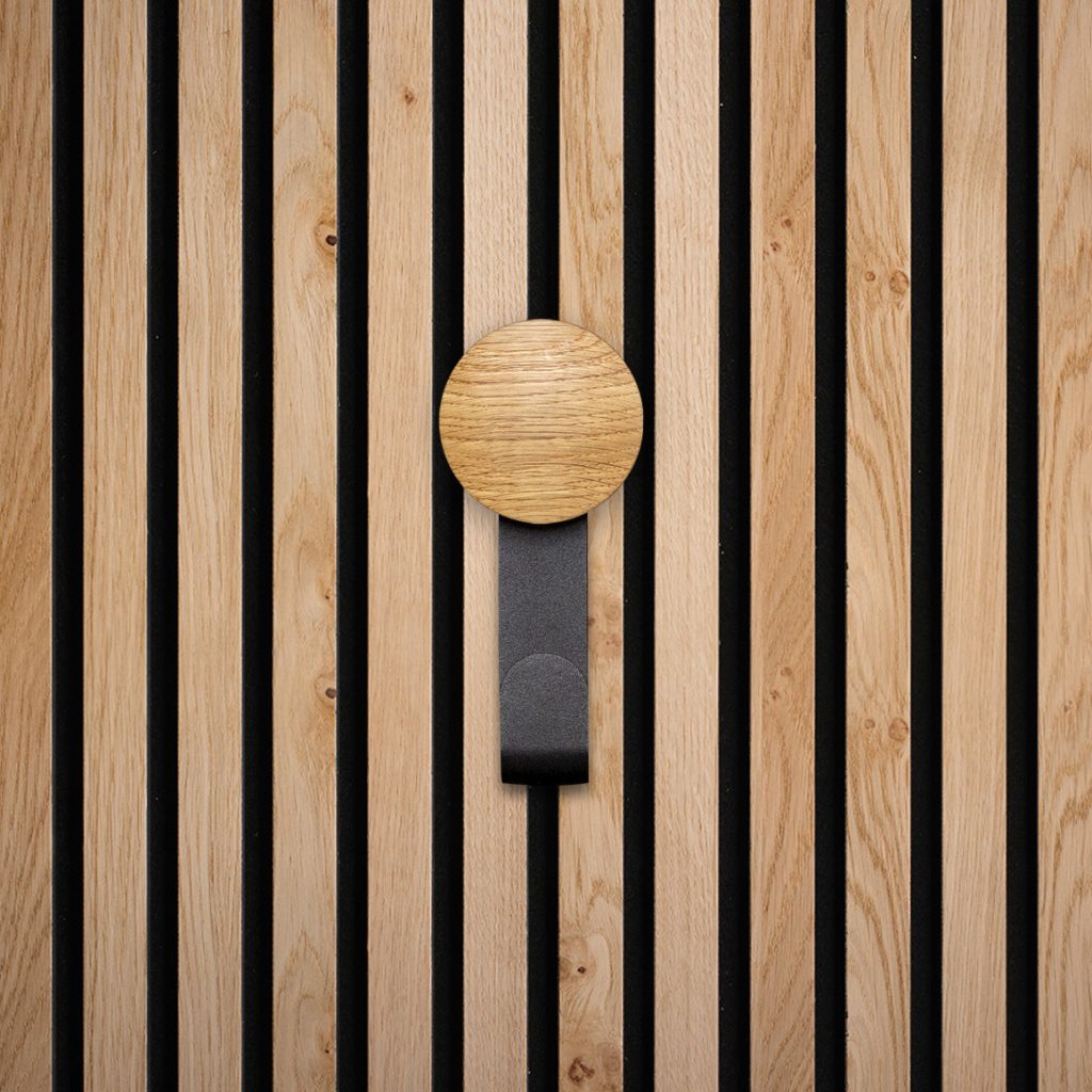 Image 3 of 7 in Create | Hangers gallery