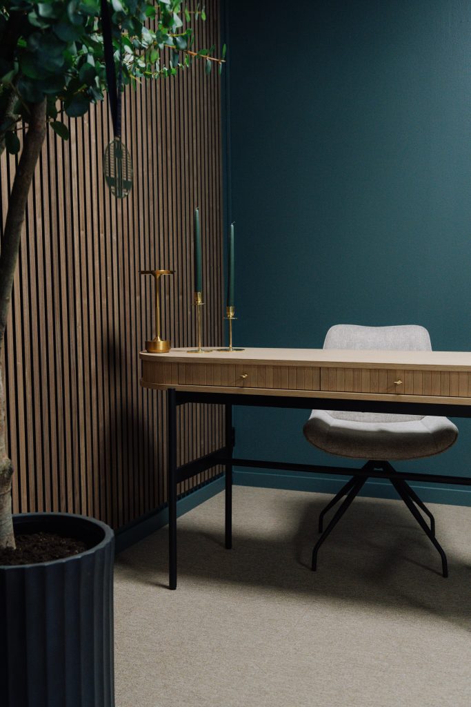 Image 4 of 9 in Akupanel | 240 gallery