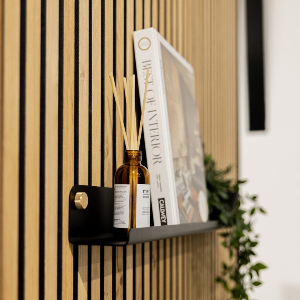 Image 3 of 6 in Create | Narrow Shelves gallery