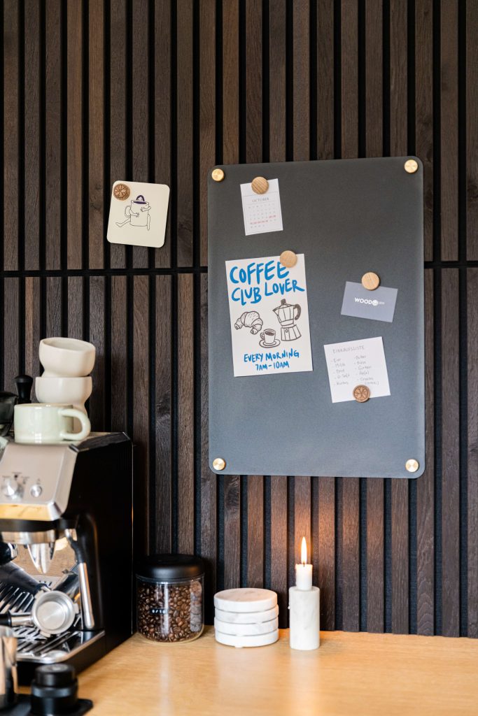 Image 7 of 8 in Magnetic Board gallery