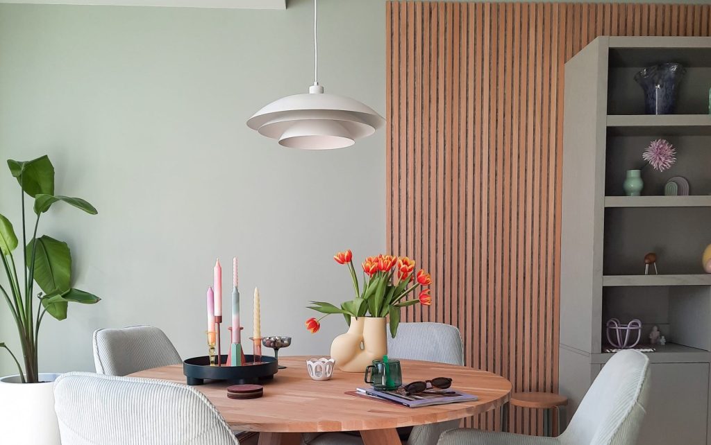 Featured image for the post: Choosing the perfect Akupanel color: Tips for creating a cohesive interior