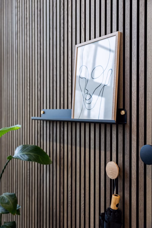 Create | Narrow Shelves