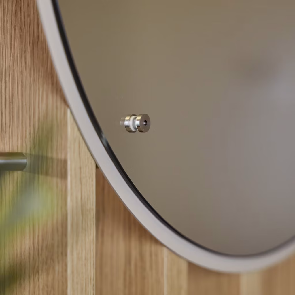 Image 4 of 7 in EMBRACE | Vala Mirror gallery